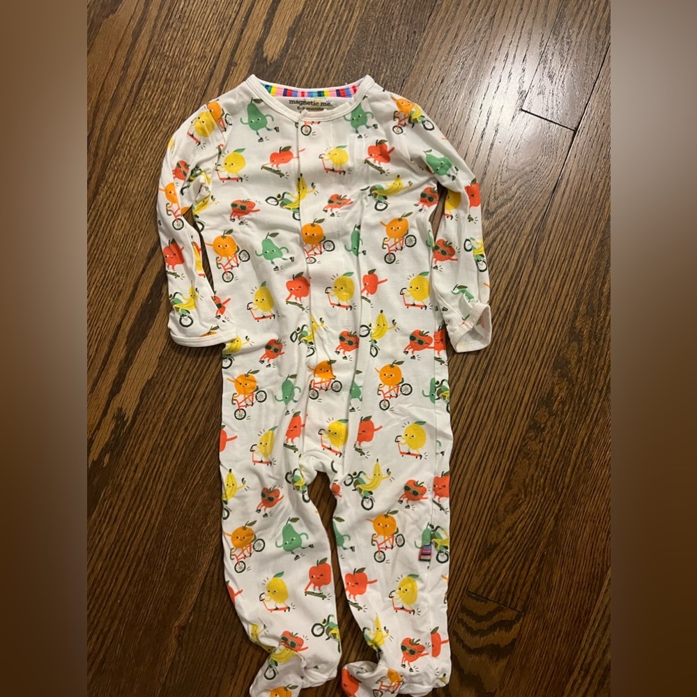 Magnetic me 6-9 months